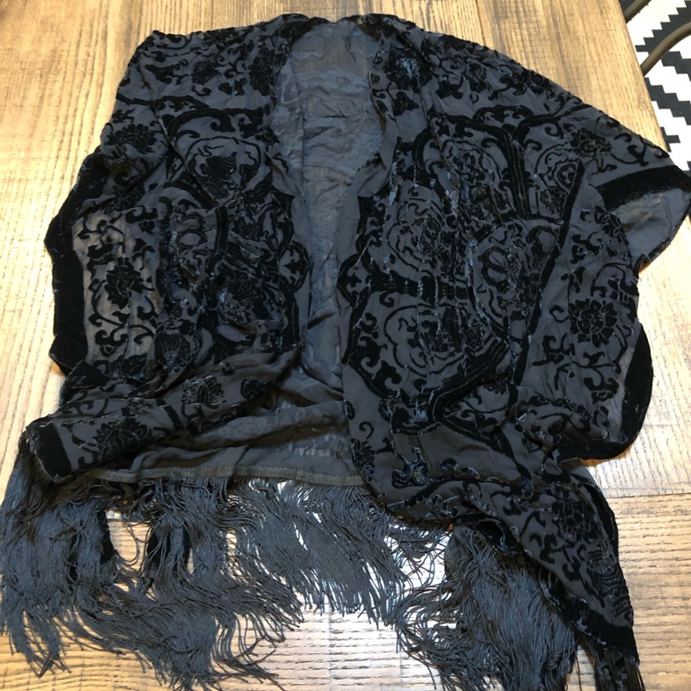 Black kimono top